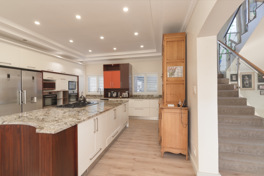 5 Bedroom Property for Sale in Greenways Golf Estate Western Cape